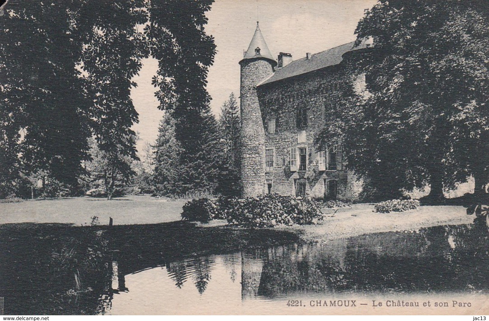 L100D_447 - Chamoux - 4221 Le Château Et Son Parc - Chamoux Sur Gelon