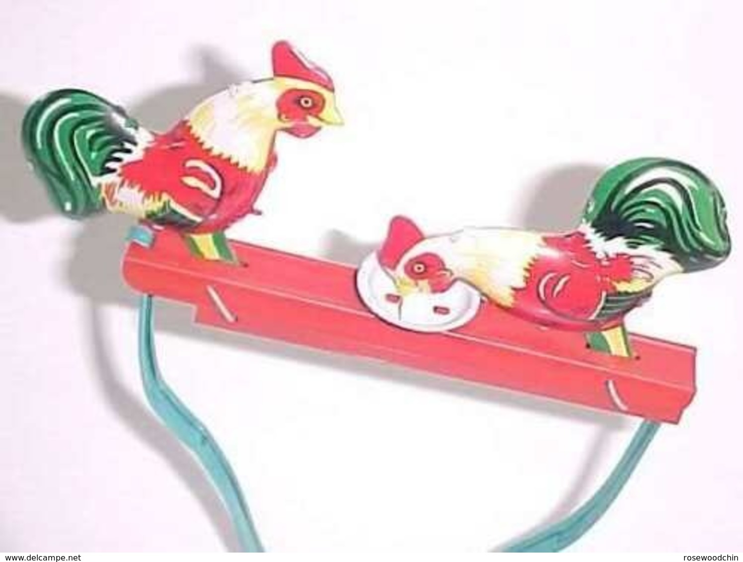 VINTAGE !  CUTE !! China 60s' Tin Toy Pecking Chickens With Bowl & Handle (MM 059) - Toy Memorabilia