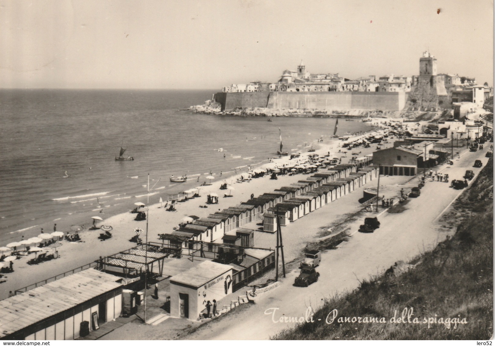 TERMOLI BELLA VEDUTA D'EPOCA DELLA SPIAGGIA E DEL CENTRO ANIMATA VIAGGIATA 1955 - Campobasso