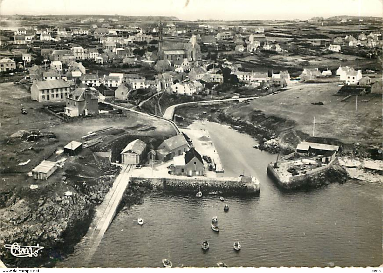 ILE D OUESSANT - Le Port De Lampaul - Ouessant