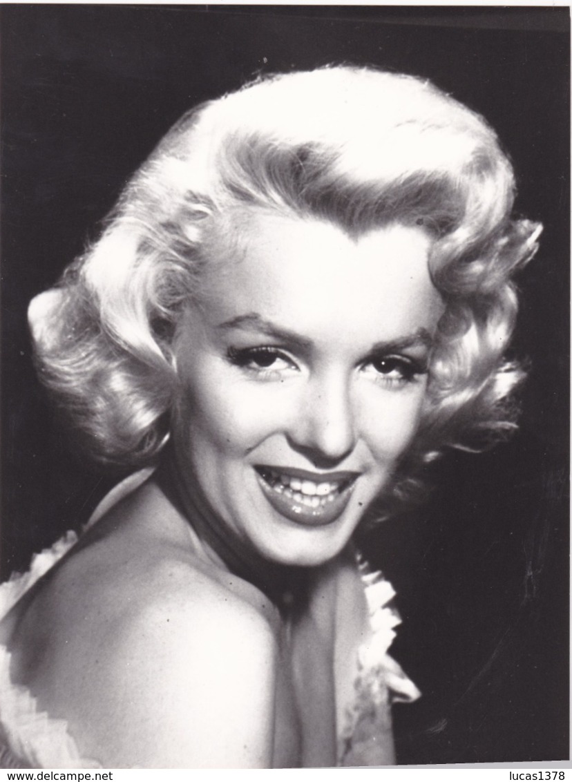 MARYLIN MONROE / TRES  BEAU LOT DE 23 PHOTOS / TOUTES SCANNEES / FORMAT 18X24