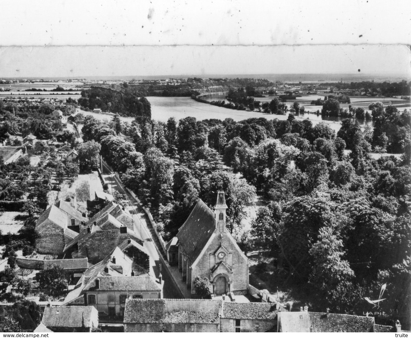 NEUVILLE-SUR-OISE L'EGLISE VUE AERIENNE - Neuville-sur-Oise