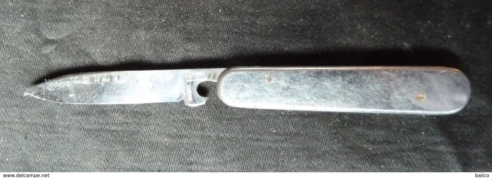 Couteau De Poche - Publicité OLIDA à System D'ouverture Par Une Bille Qui Vas Et Viens à L'intérieur - Knives