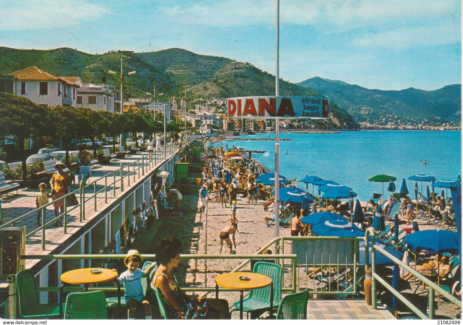 LAIGUEGLIA - PASSEGGIATA E SPIAGGIA - ANIMATA . AUTO D'EPOCA CAR COITURES - VIAGGIATA 1970 - Altri & Non Classificati