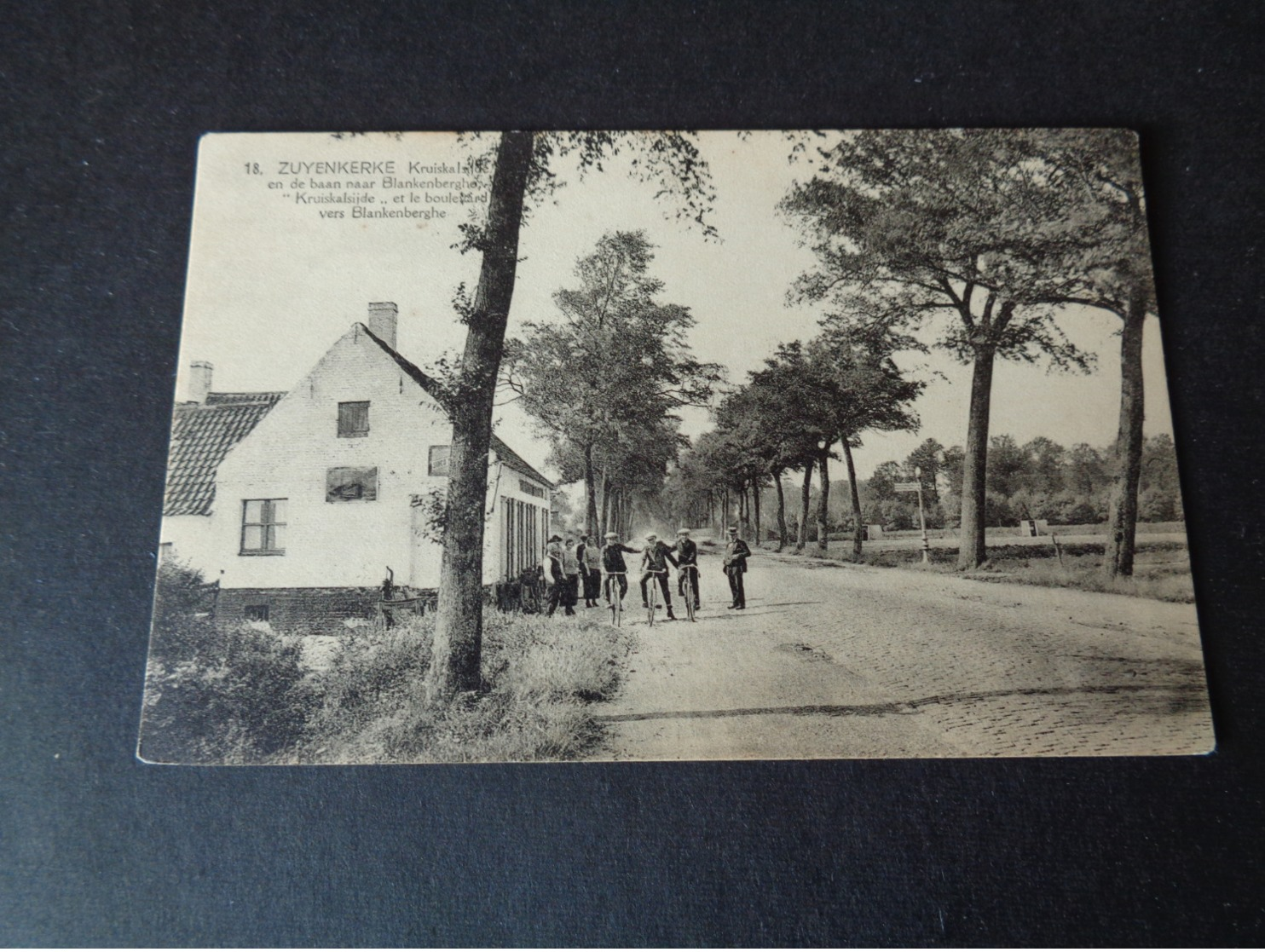 Beau lot de 20 cartes postales de Belgique       Mooi lot van 20 postkaarten van België   - 20 scans