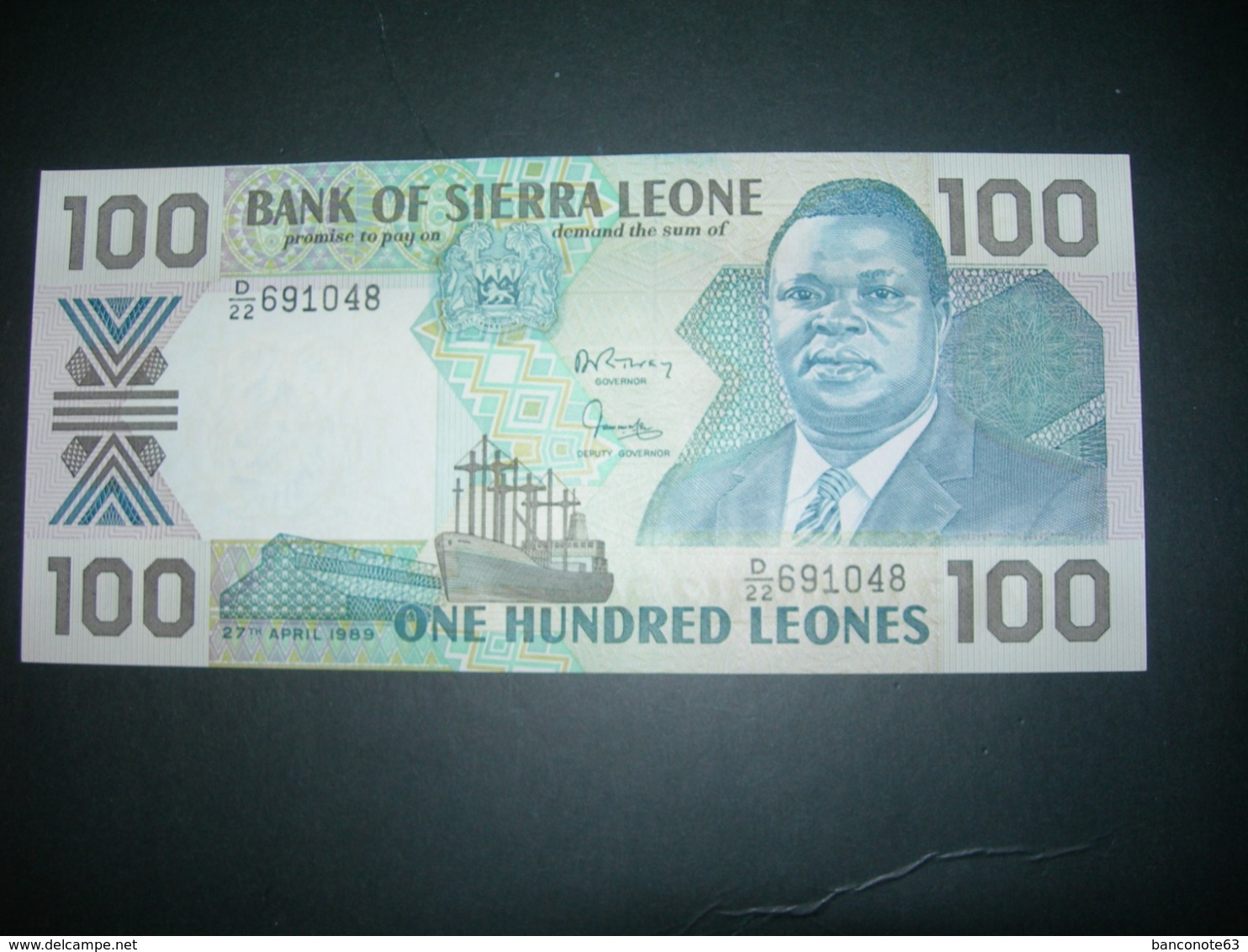 Sierra Leone.  100 Leones - Sierra Leone