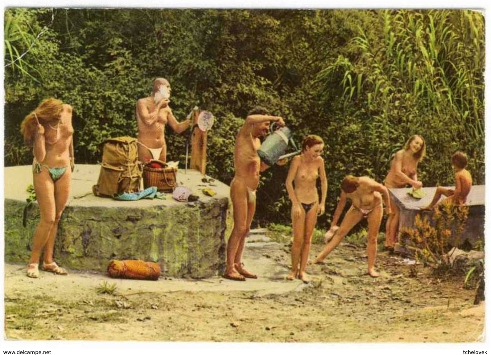 (83). Iles Du Levant Toilette Matinale Des Naturistes 1985 Nudistes & 83.121.74 & (2) - Otros & Sin Clasificación