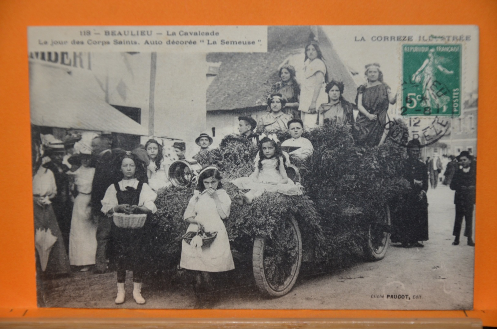 Beaulieu - La Cavalcade - Le Jour Des Corps Saints; Auto Décorée " La Semeuse" - Autres & Non Classés