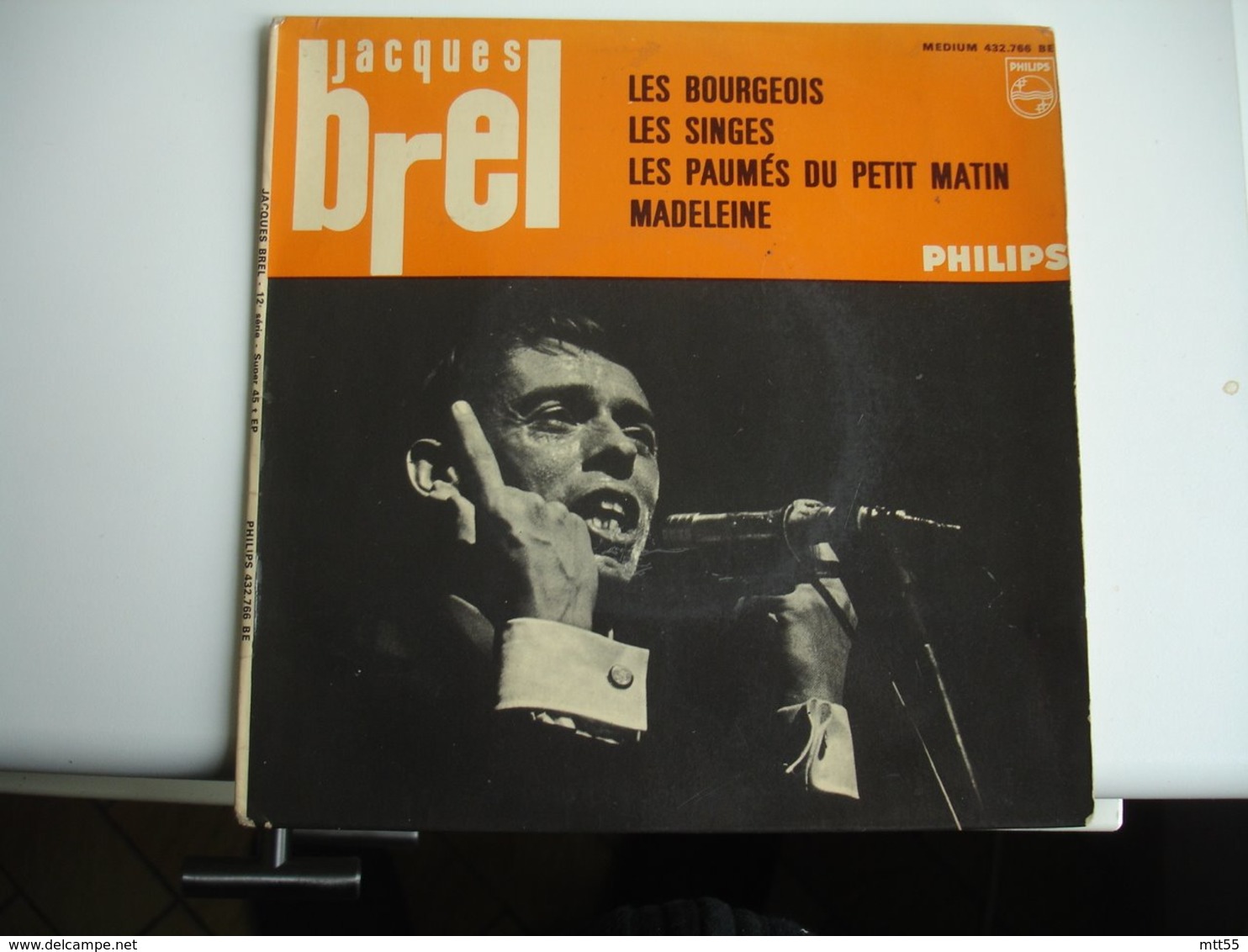 jacques brel  lot 3 disque 45 t 4 titre philipps les bougeois mon enfance 1 de 6 titre 2 eme serie