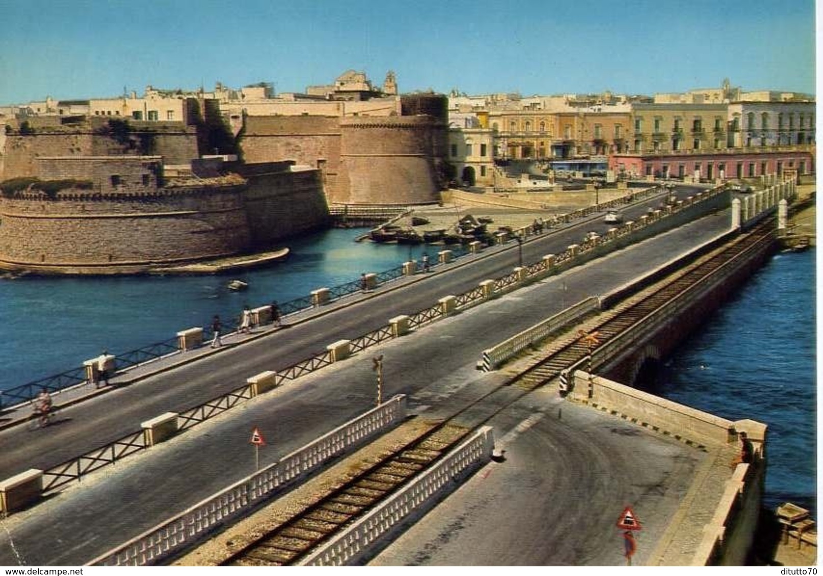 Gallipoli - Lecce - Ponte Secentesco E Castello Formato Grande Viaggiata – E 14angioino - - Lecce