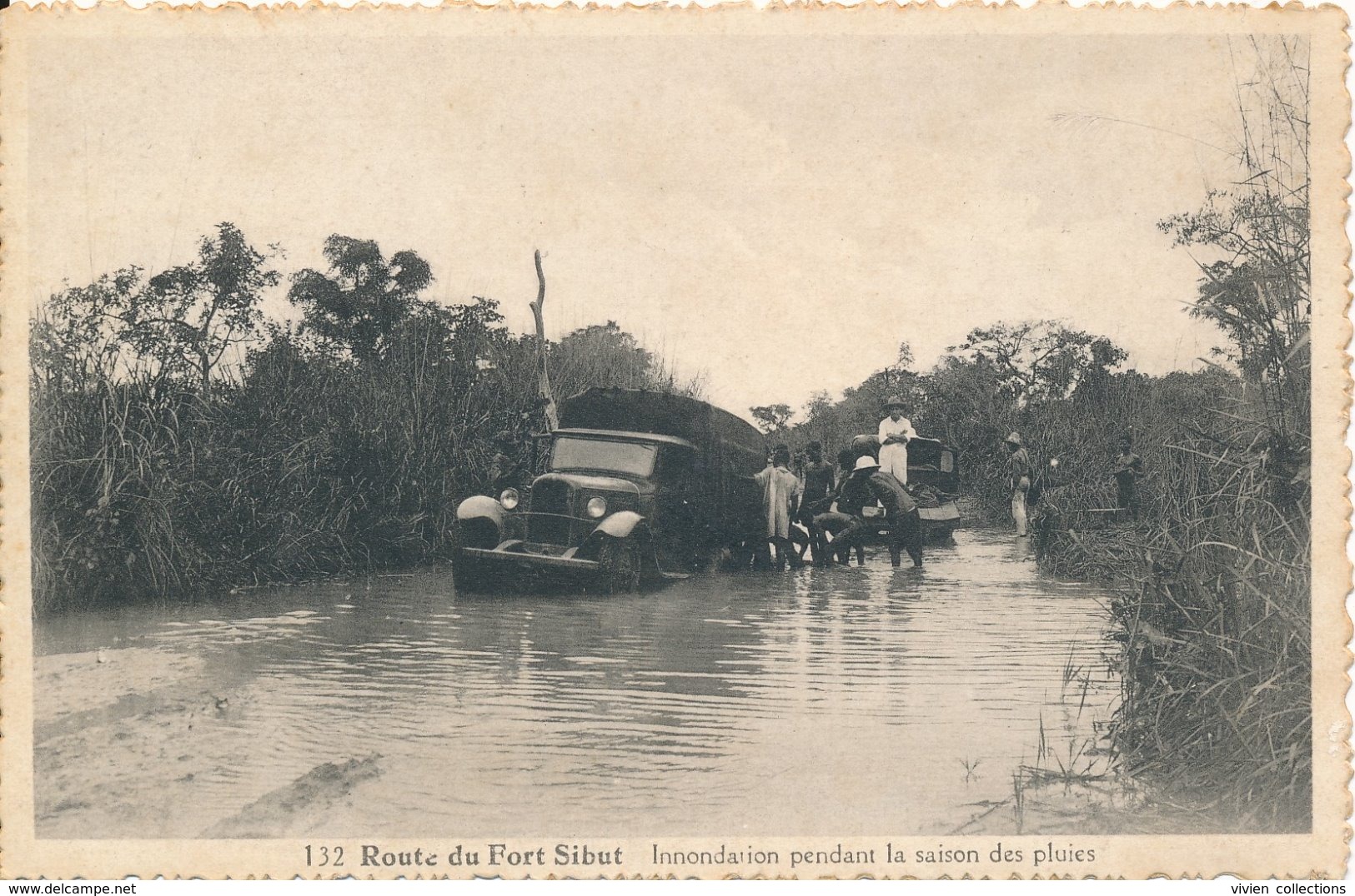 Cameroun Route Du Fort Sibut Innondation Pendant La Saison Des Pluies édit Artiaga Silva & Co Bangui A. E. F. N° 132 - Kameroen