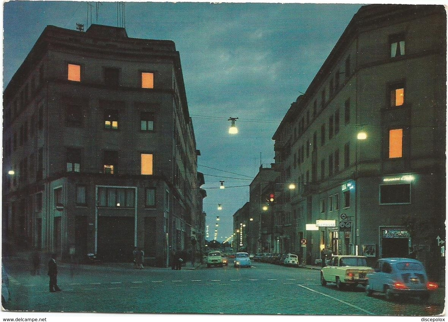 Z5109 Viterbo - Via Marconi Di Notte - Notturno Nuit Night Nacht Noche - Auto Cars Voitures / Viaggiata 1980 - Viterbo