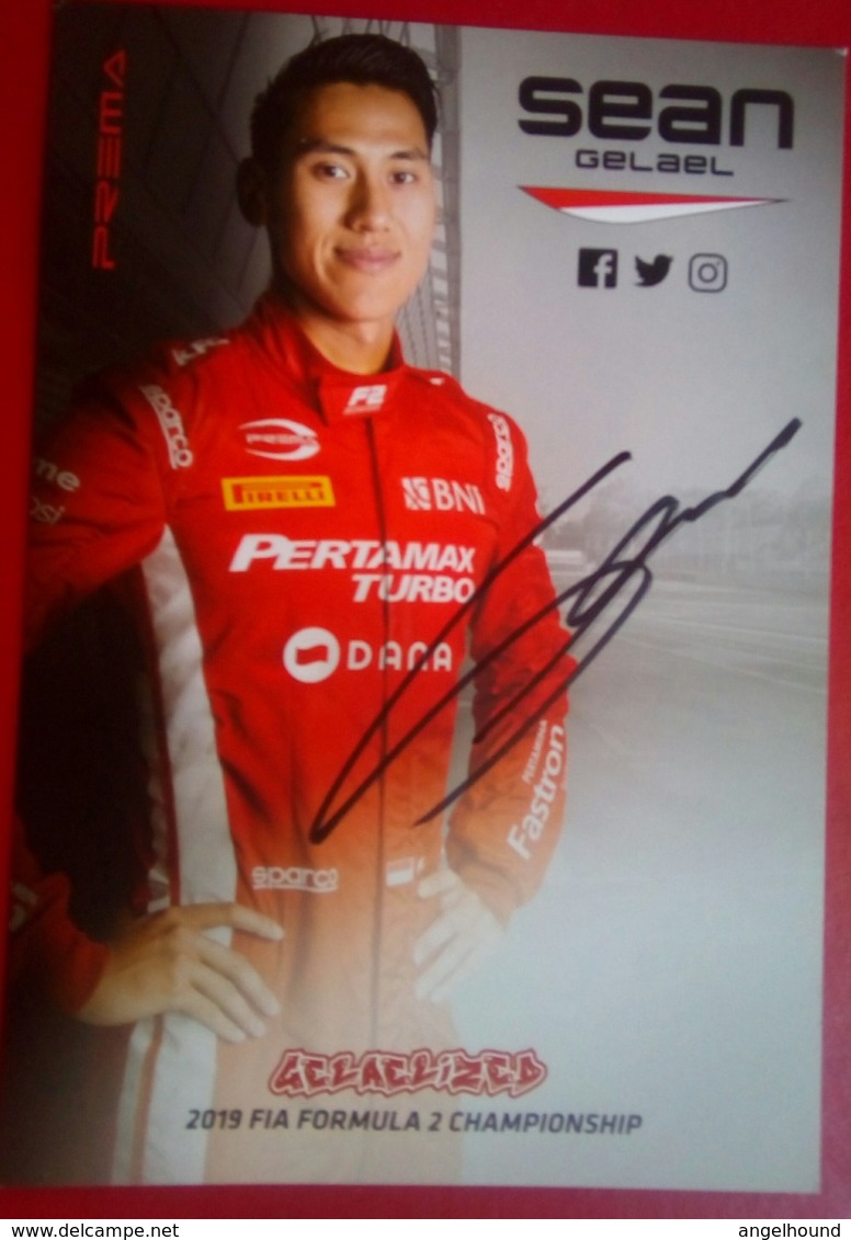 Prema Sean Gelael - Autographes