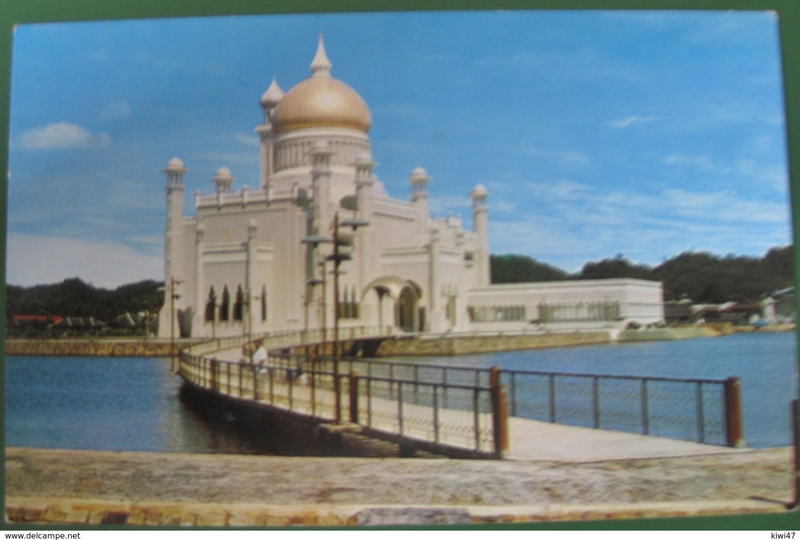 BRUNEI FAMOUS OMAR ALI SAIFUDDIEN MOSQUE FIRST BUILT IN 1958 - Brunei