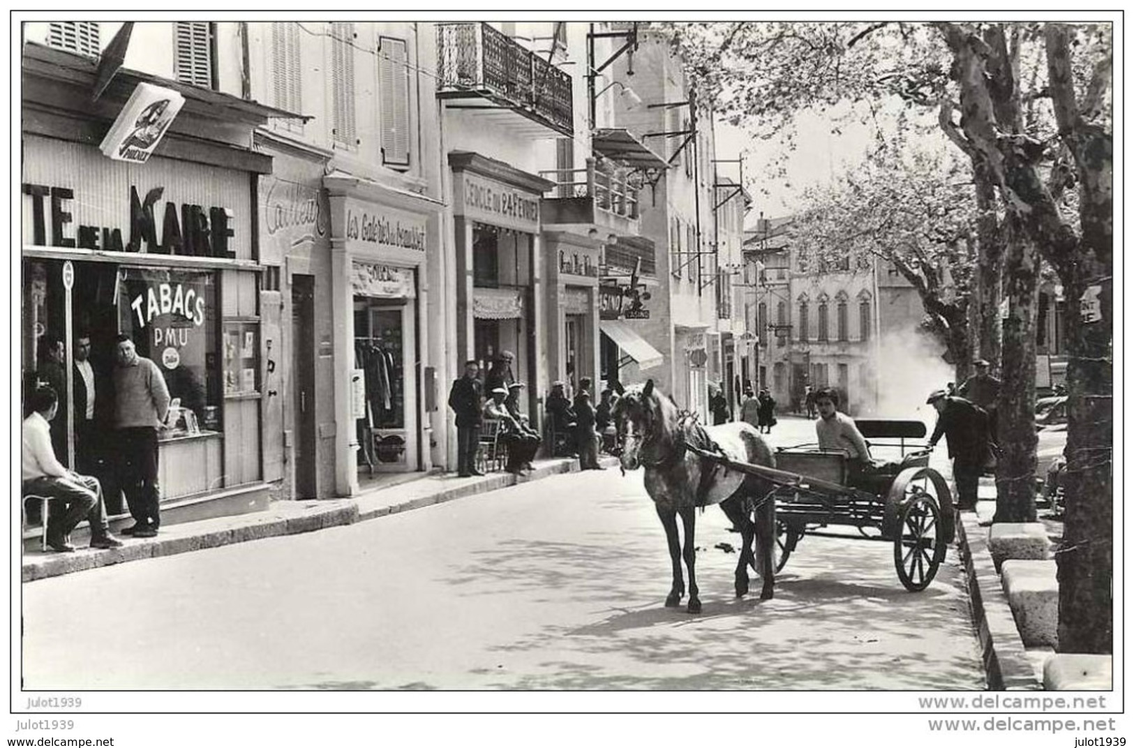 LE BEAUSSET ..--  Rue Portalis . 1967 Vers WARISOULX , Belgique . Voir Verso . - Le Beausset