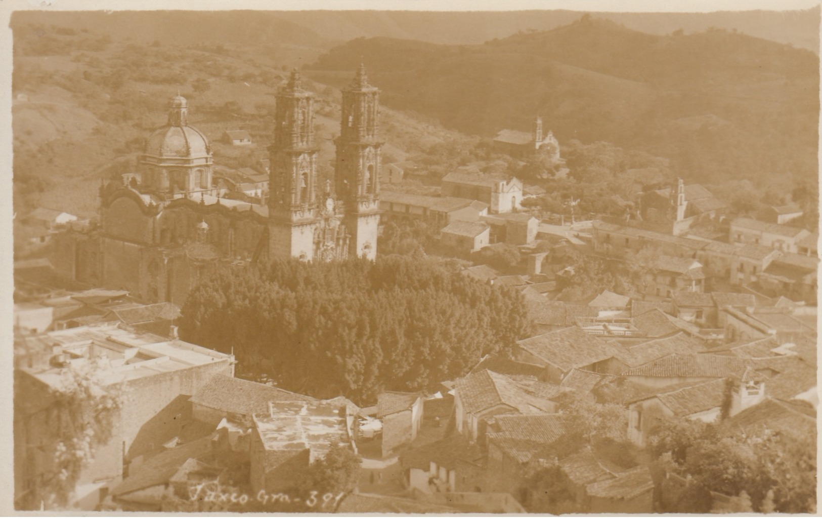 RP: TAXCO , Mexico , 1910-30s ; Panorama - Mexico