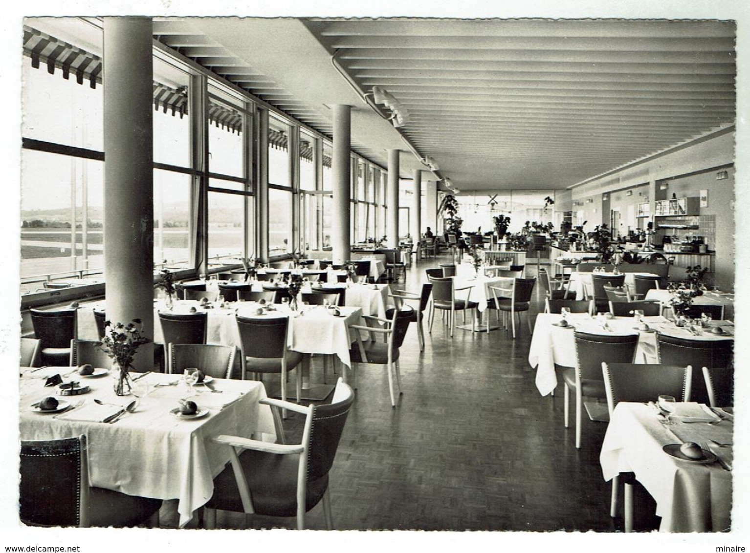 Flughafen / Aéroport- Restaurant  ZÜRICH - Kloten -  In Good Condition - Aérodromes