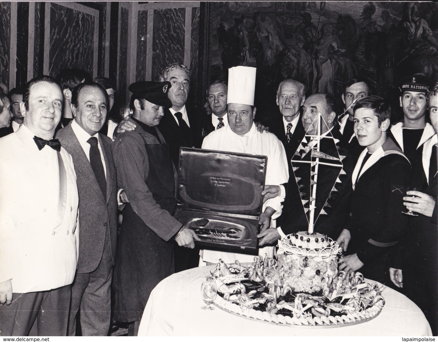 Photographie Tino Rossi Remise De Prix Au Restaurant  " Les Princes " George V  ( Ref 191352) - Persone Identificate