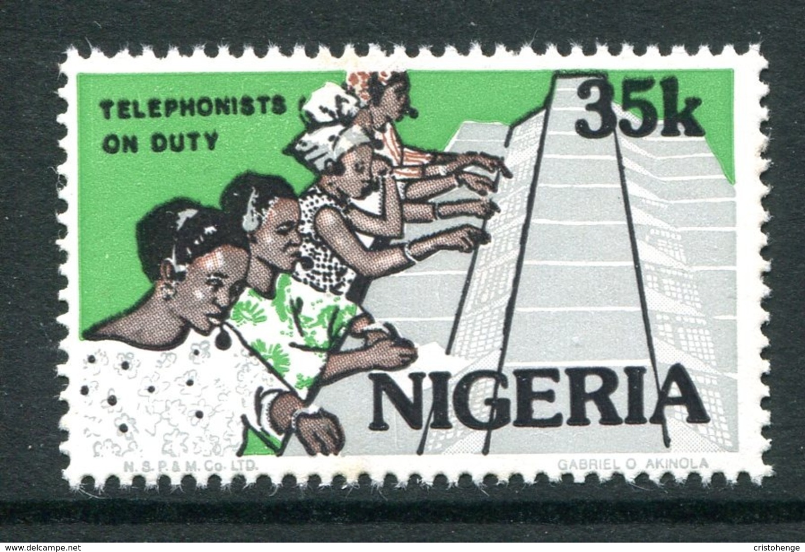 Nigeria 1986-98 Nigerian Life - 35k Telephonists Operating Switchboard MNH (SG 520) - Nigeria (1961-...)