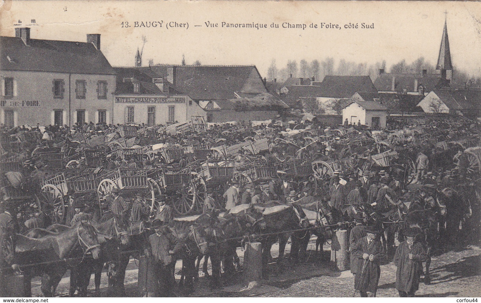 BAUGY :  Grosse Animation Sur Le Champs De Foire. - Baugy