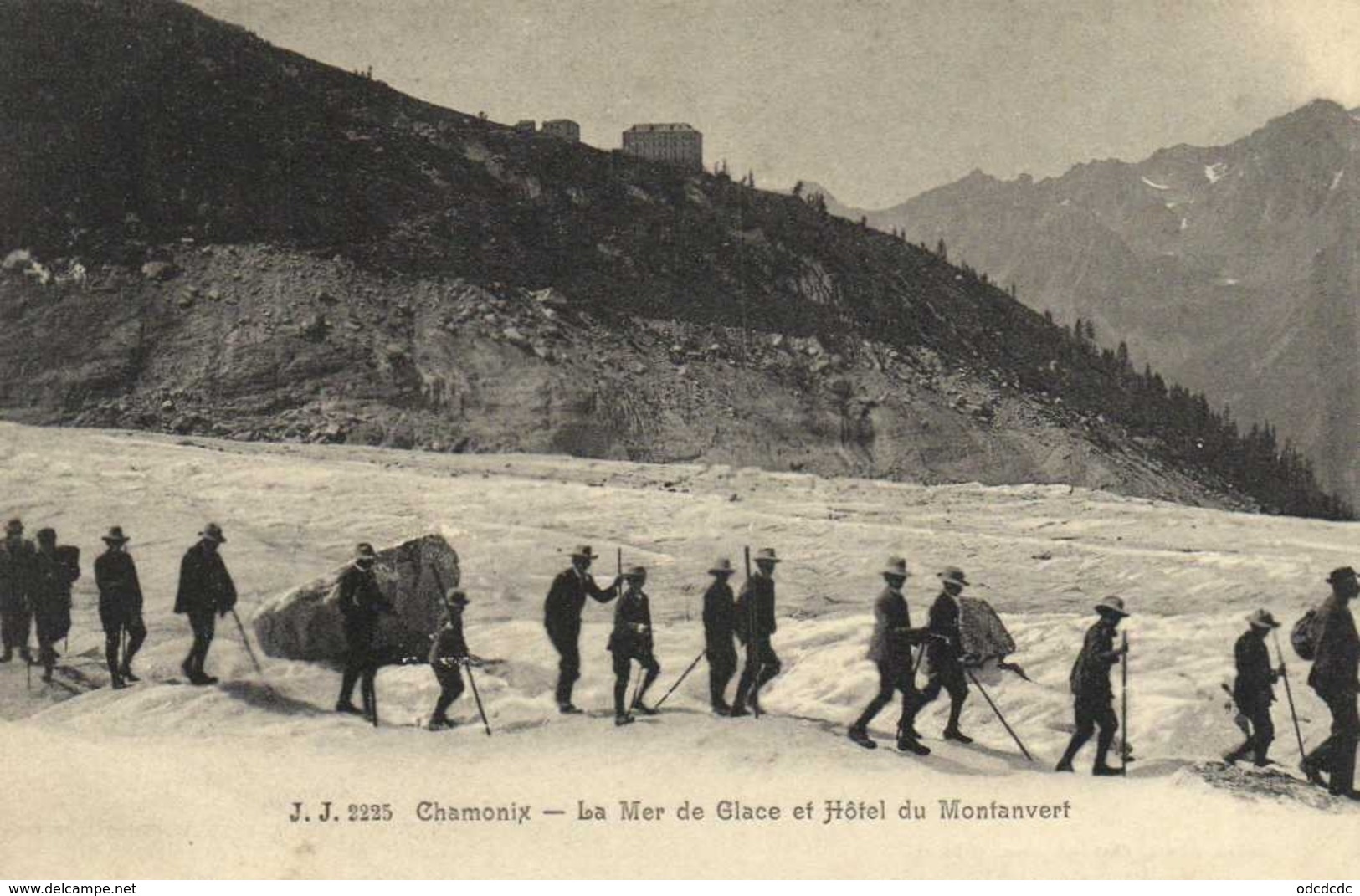 Chamonix La Mer De Glace Et Hotel De Montanvert  Personnages RV - Chamonix-Mont-Blanc