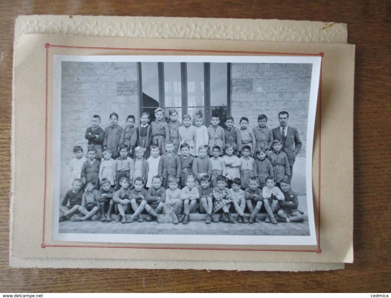 VAILLY SUR AISNE PHOTO DE CLASSE DE MONSIEUR LOUVET?  18cm/13cm - Personnes Identifiées