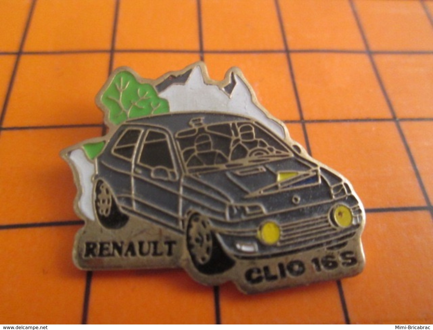 1519 Pin's Pins : BEAU ET RARE : Thème AUTOMOBILE / RENAULT CLIO 16S - Renault