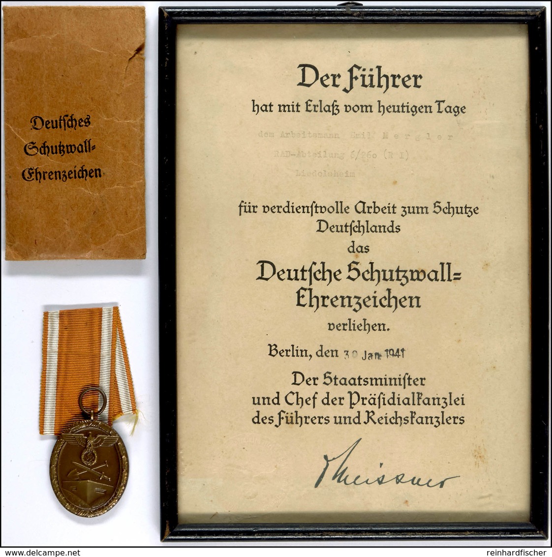 Verleihungsurkunde Für Das Deutsche Schutzwall-Ehrenzeichen, Datiert Berlin 30. Januar 1941, Mit Kleinem Reichssiegel, G - Dokumente