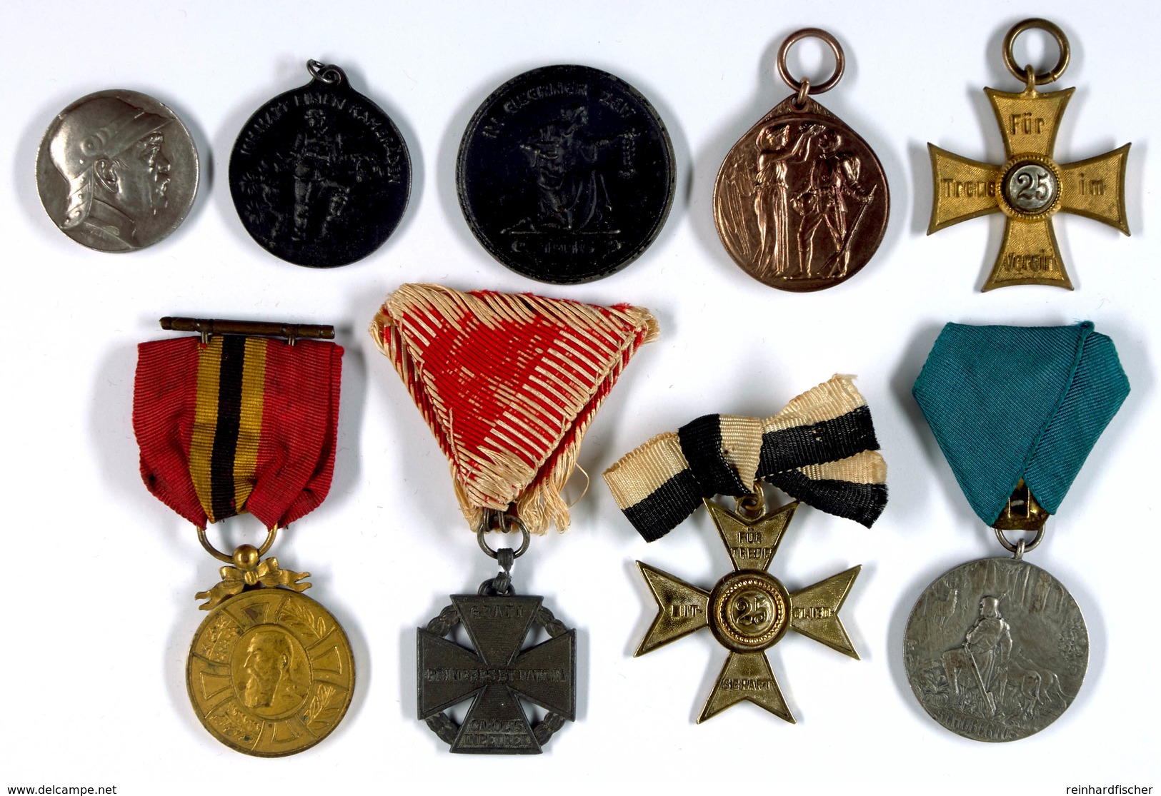 Kleiner Nachlass Mit 9x Abzeichen Und Medaillen Meist Kriegerbund, Dabei U.a. Bismarck Medaille, Abzeichen 25jährige Tre - Sonstige & Ohne Zuordnung