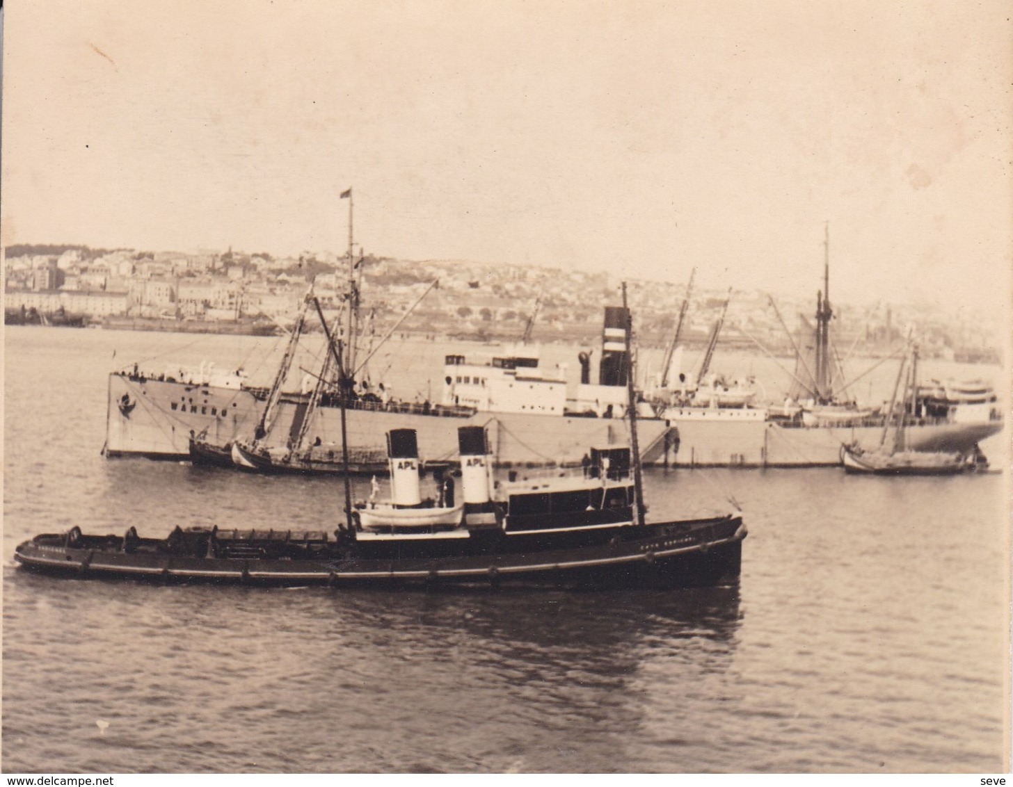 LISBONNE PORTUGAL Le Port Bateaux 1932 Le Tage Photo Amateur Format Environ 7,5 Cm X 5,5 Cm - Lugares