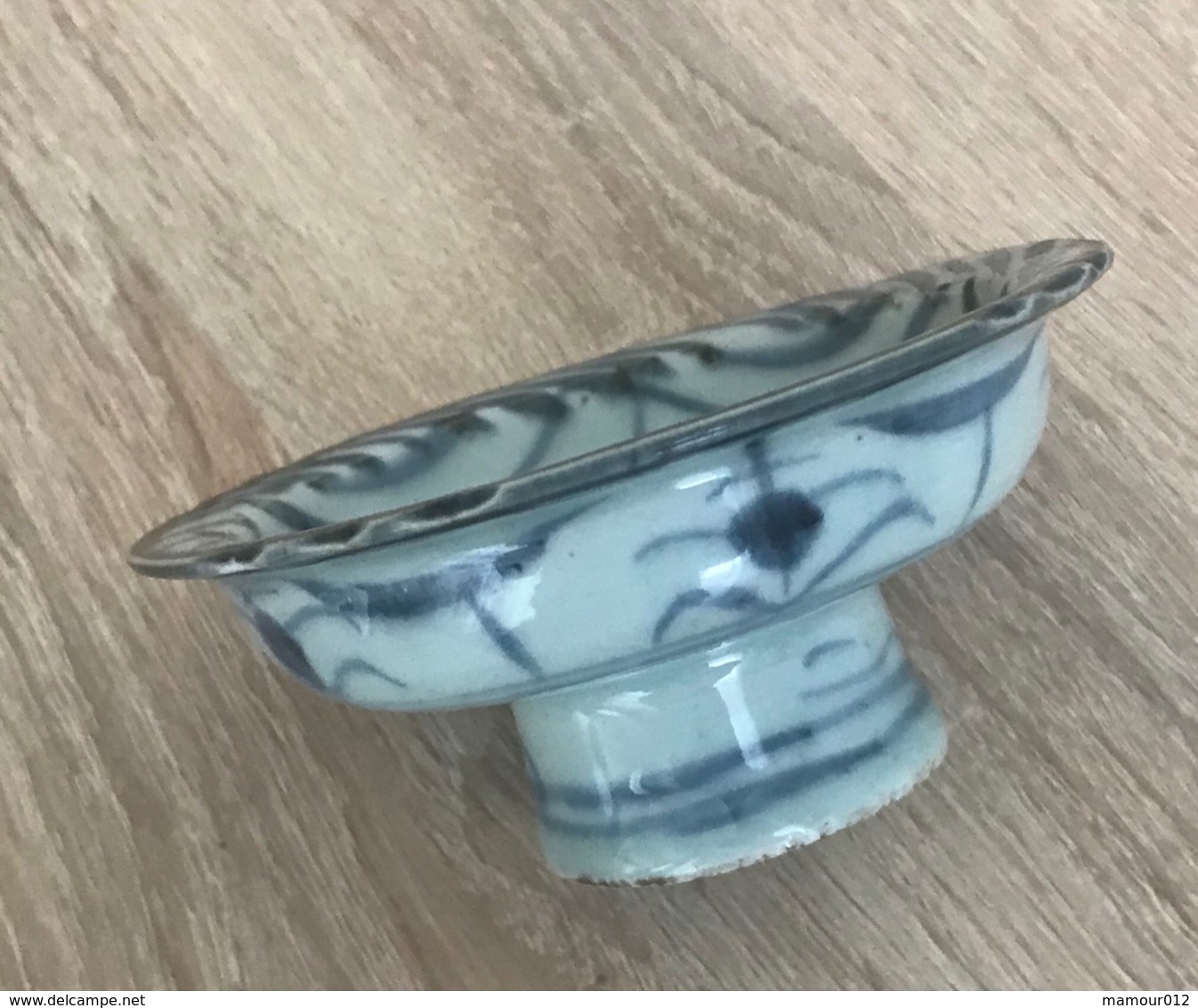 Antique Coupe Piédestal En Céramique Bleue & Blanc - Chine, Dynastie Ming/Qing - AH3 - Aziatische Kunst