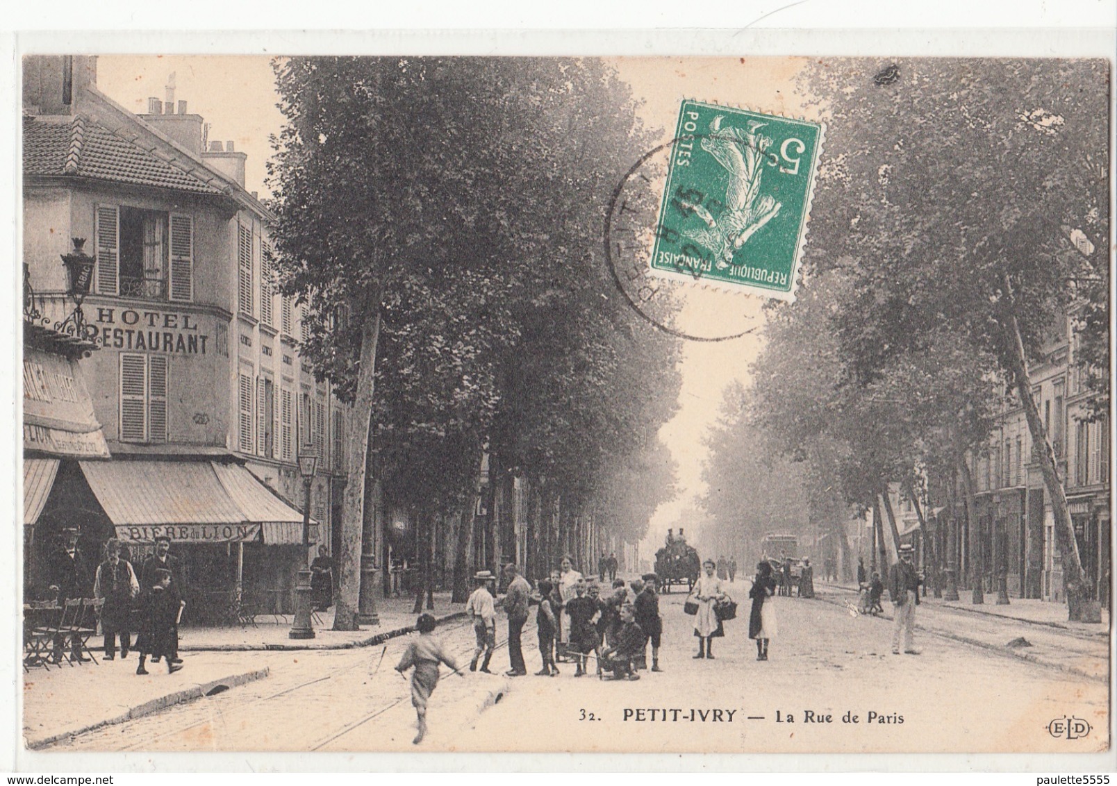 CPA- PETIT-IVRY  - La Rue De Paris-dep94-TBE - Otros & Sin Clasificación