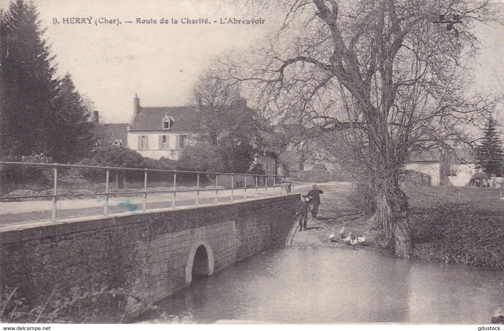 Cher - Herry - Route De La Charité - L'abreuvoir - Autres & Non Classés