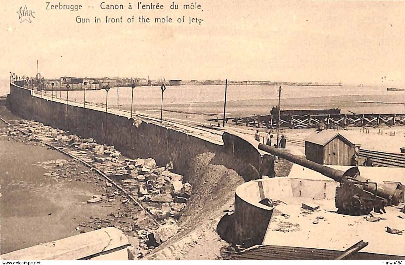 Zeebrugge - Canon à L'entrée  Du Môle - Zeebrugge
