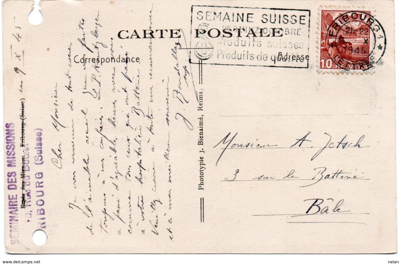 MISSIONS DES P. P. DU SAINT-ESPRIT-GUINEE FRANCAISE-INDIGENE PORTANT LE TOIT DE SA MAISON-1945 - Guinea Francese