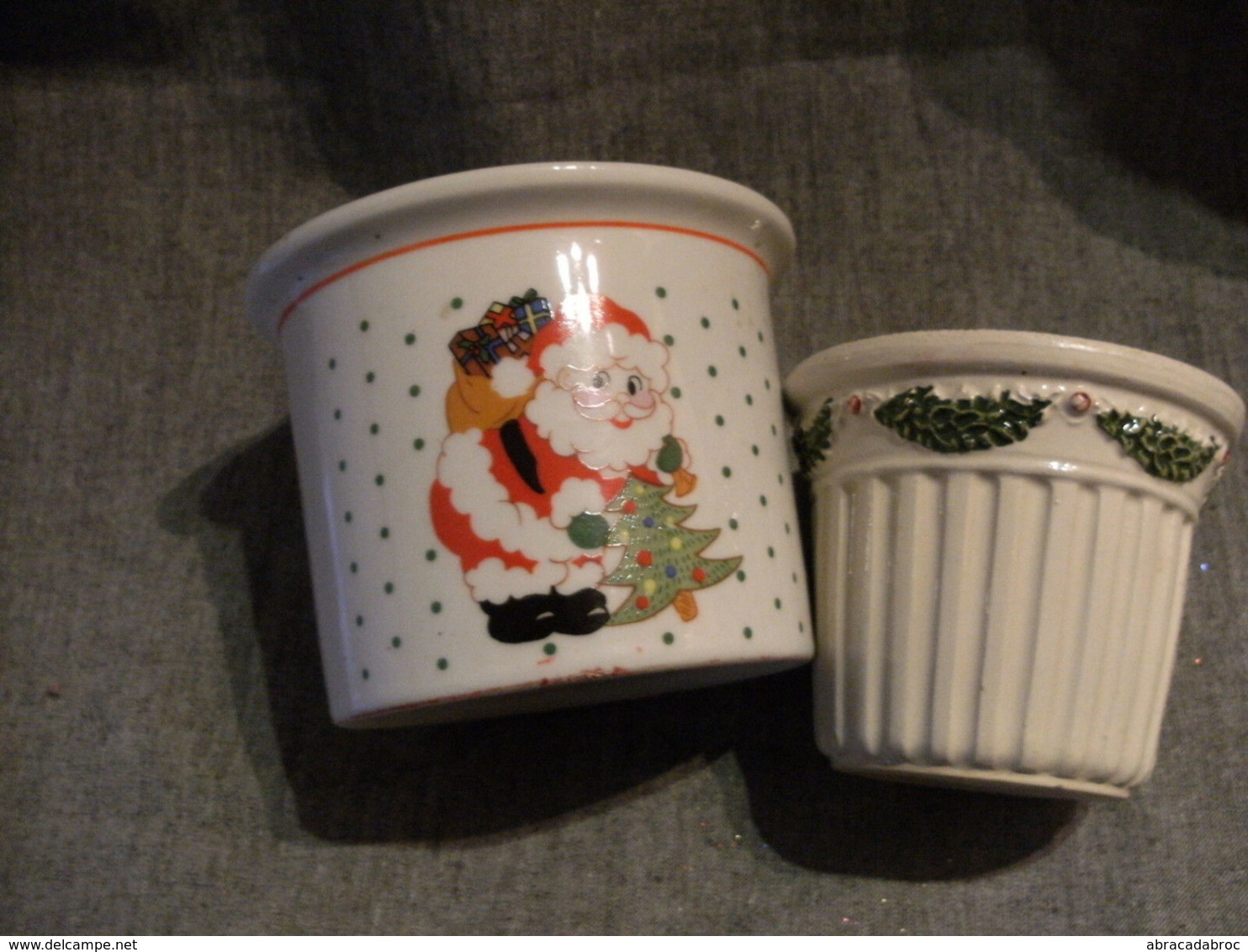 2 Pots Decoratifs Fetes - Noel -- Ceramique - Schmuck Und Dekor