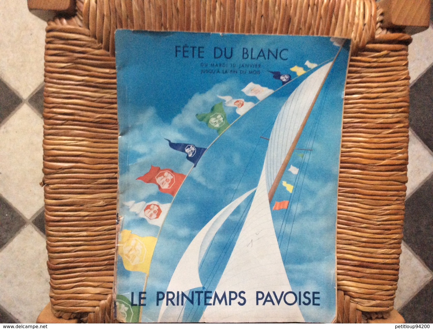 DOCUMENT COMMERCIAL CATALOGUE LE PRINTEMPS PAVOISE  Fête Du Blanc  ANNÉE 1933 - Textile & Vestimentaire