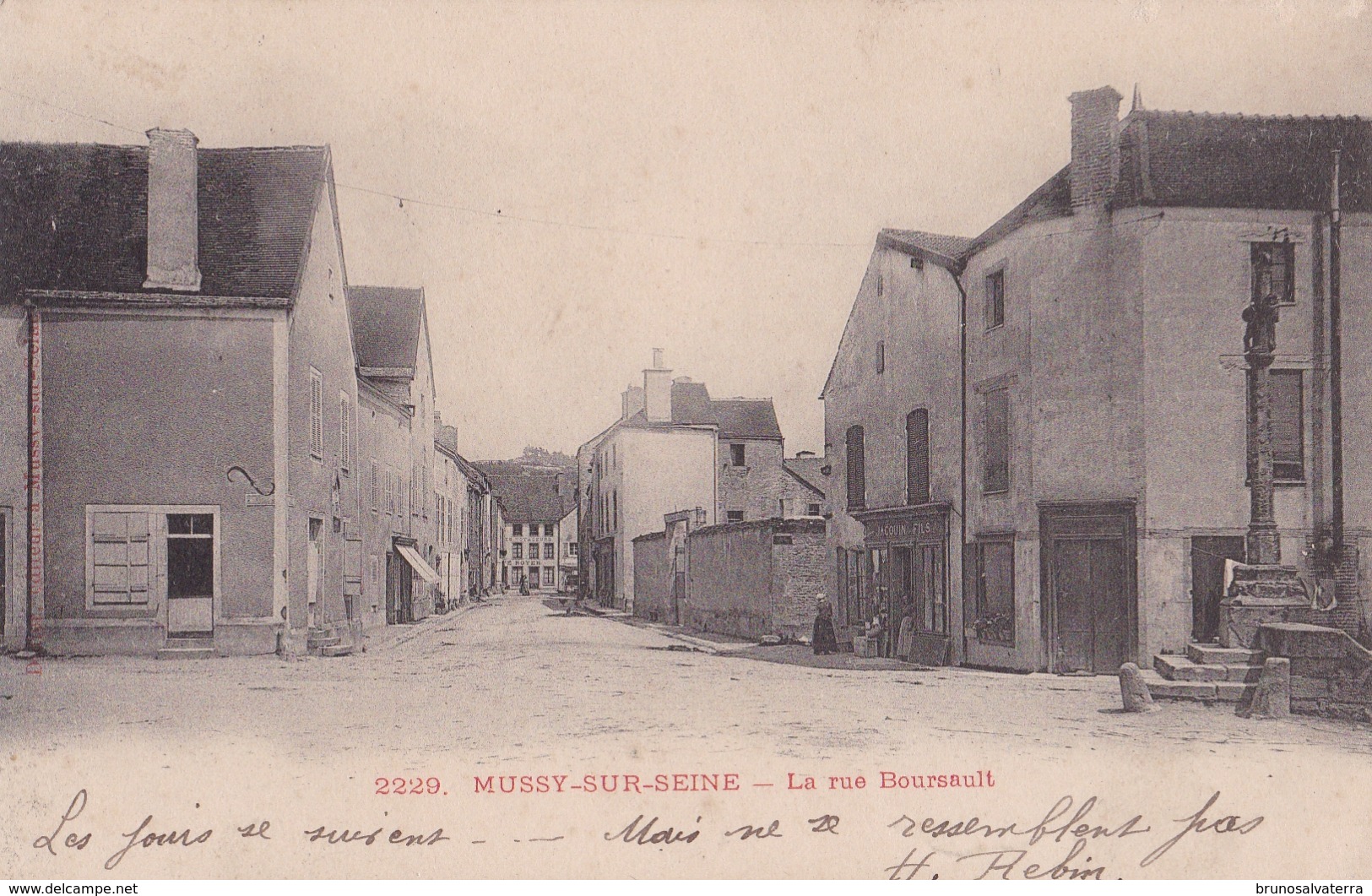 MUSSY SUR SEINE - La Rue Boursault - Mussy-sur-Seine