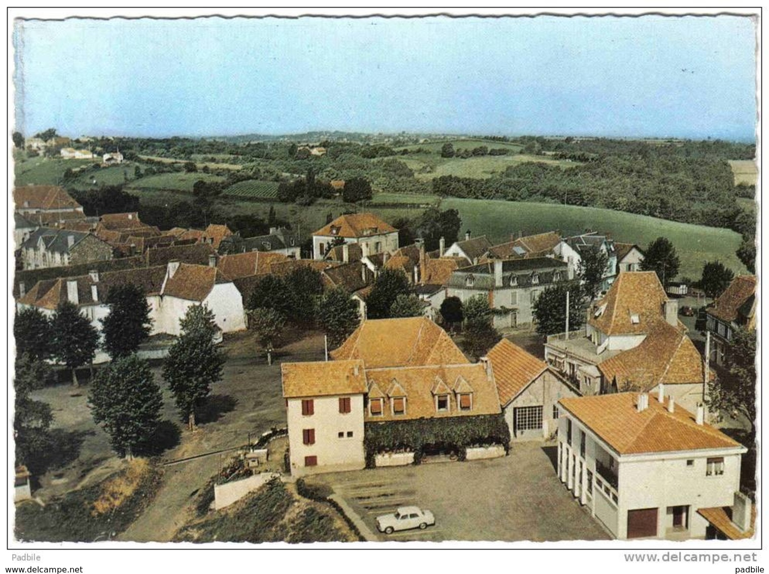 Carte Postale 64. Arthez De Béarn  Vue D'avion Trés Beau Plan - Arthez De Bearn