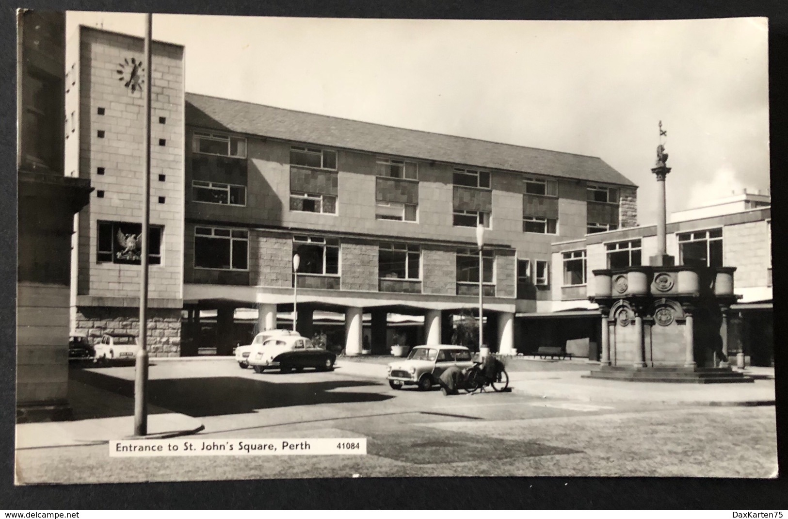 Perth Entrance To St. John‘s Square/ Old Cars - Perth