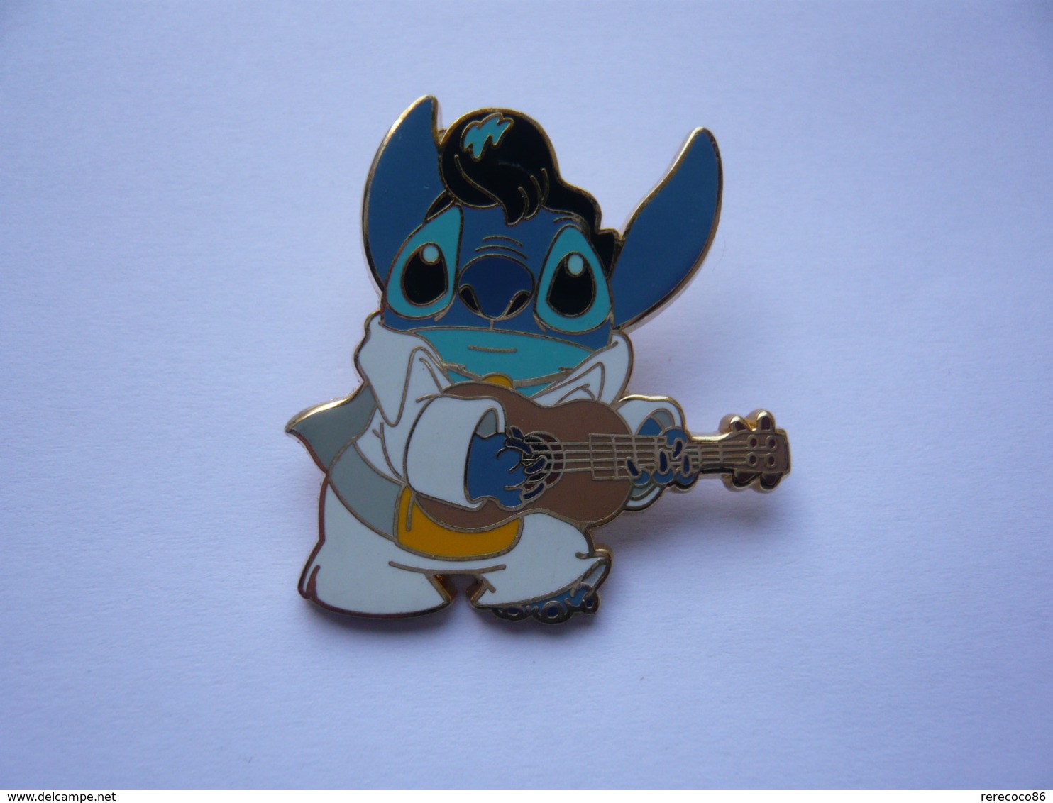 Big Pin S DISNEY STITCH 4 X 3,5 Cm Tbq - Disney