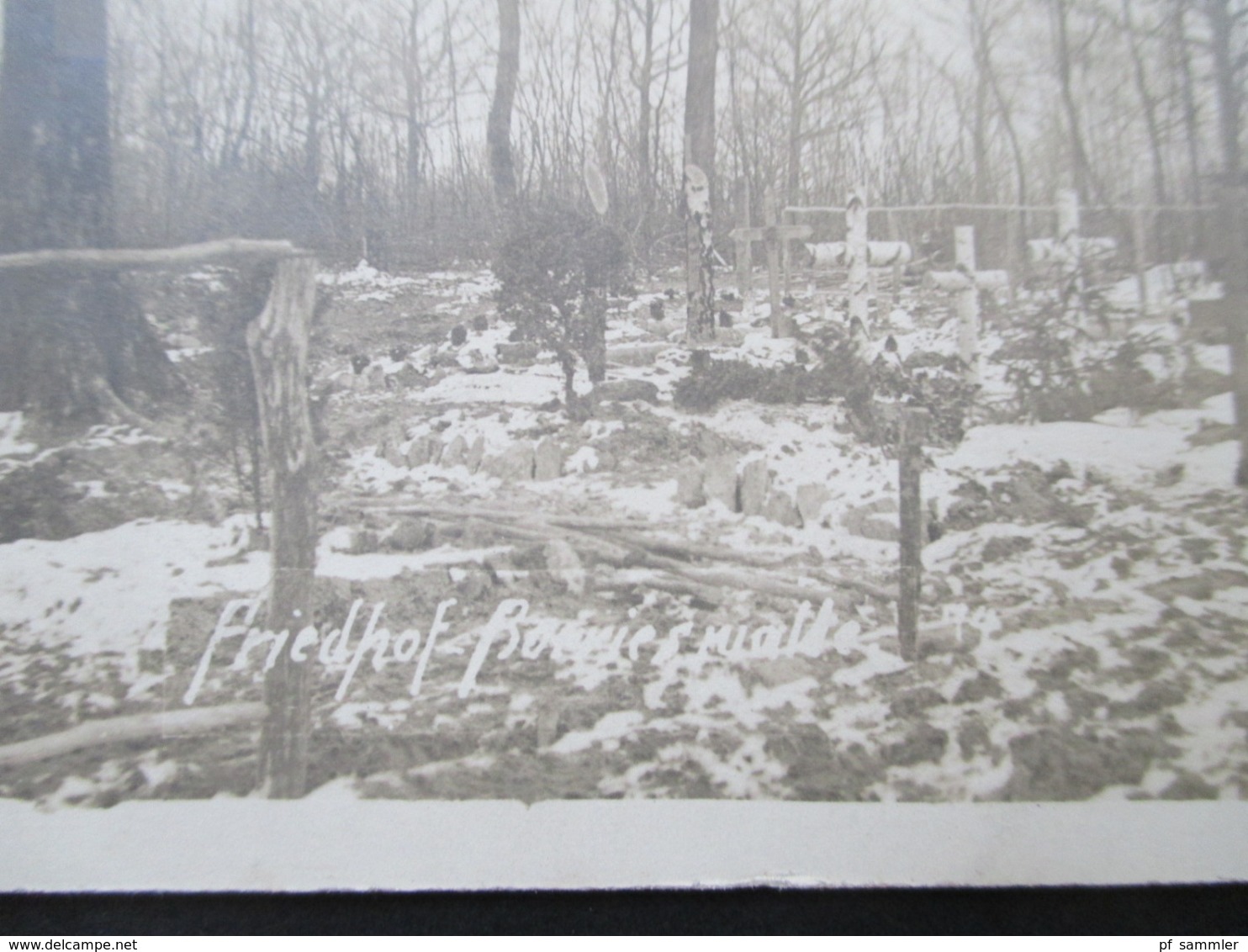 1. WK Feldpost AK 1917 Echtfoto Soldatenfriedhof Im Wald Mit Jesus Am Kreuz Roter Stempel Geprüft Waldshut - Cimetières Militaires