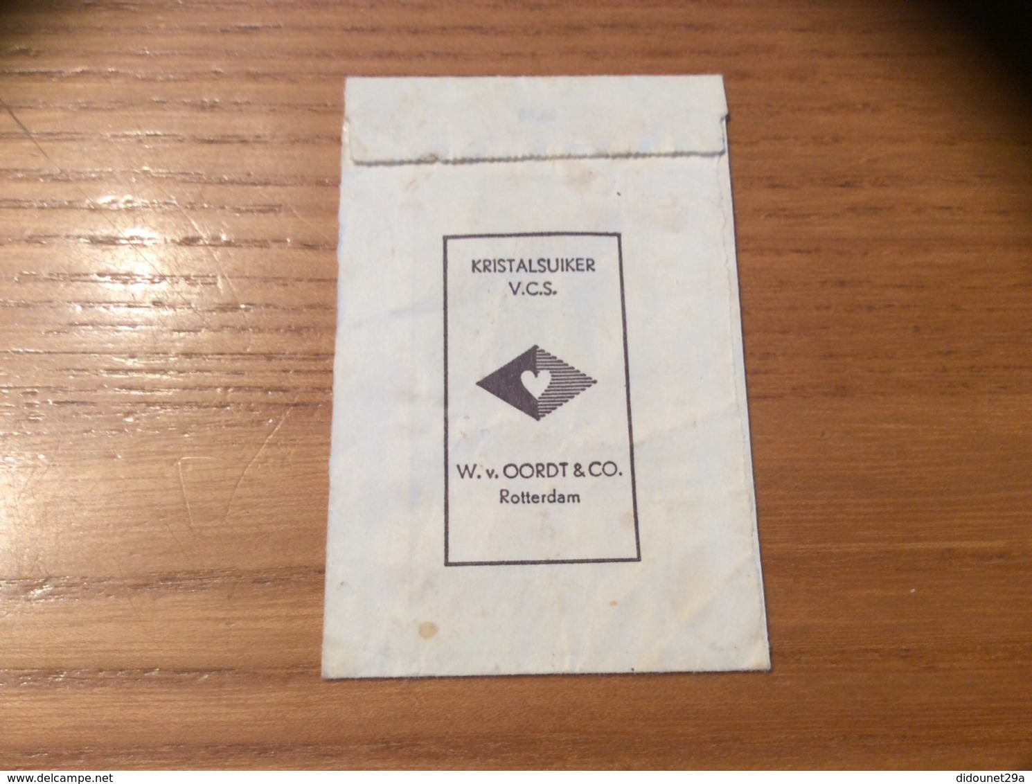 Ancien Sachet De Sucre Pays-Bas "Hotel Café Restaurant HET ZWARTE PAARD - OMMEN" (Cheval) - Sugars