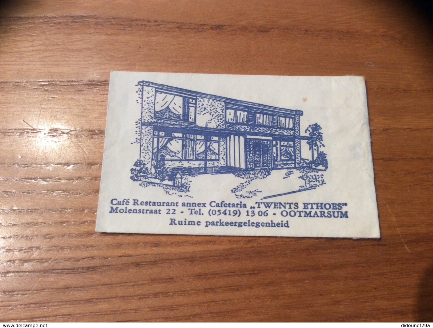 Ancien Sachet De Sucre Pays-Bas "CAFÉ RESTAURANT Annex Cafetaria TWENTS ETHOES - OOTMARSUM" - Sugars