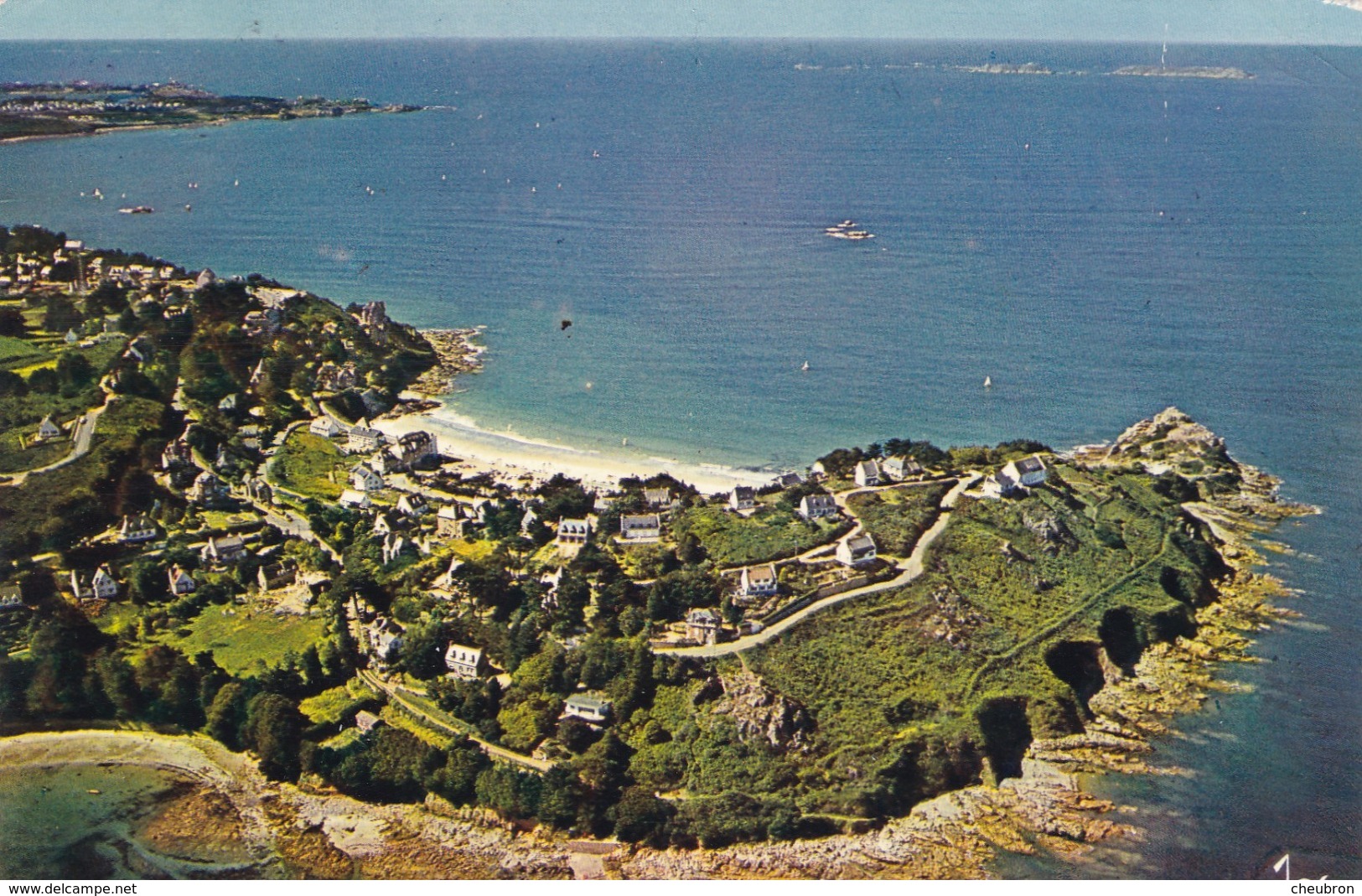 22. PERROS- GUIREC. VUE AERIENNE. LA POINTE DE TRESTRIGNEL. ANNEE 1976 + TEXTE - Perros-Guirec