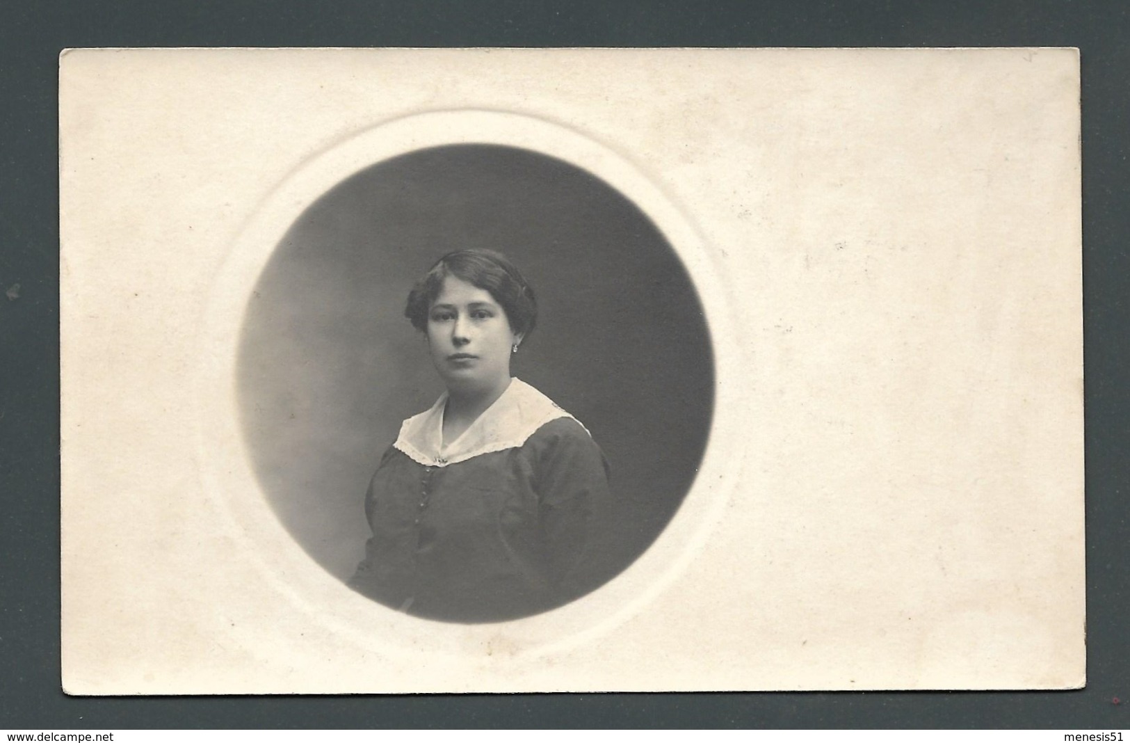 FEMME LADY FRAU  Portrait Médaillon De Melle Marguerite CPA Carte Photo - Te Identificeren