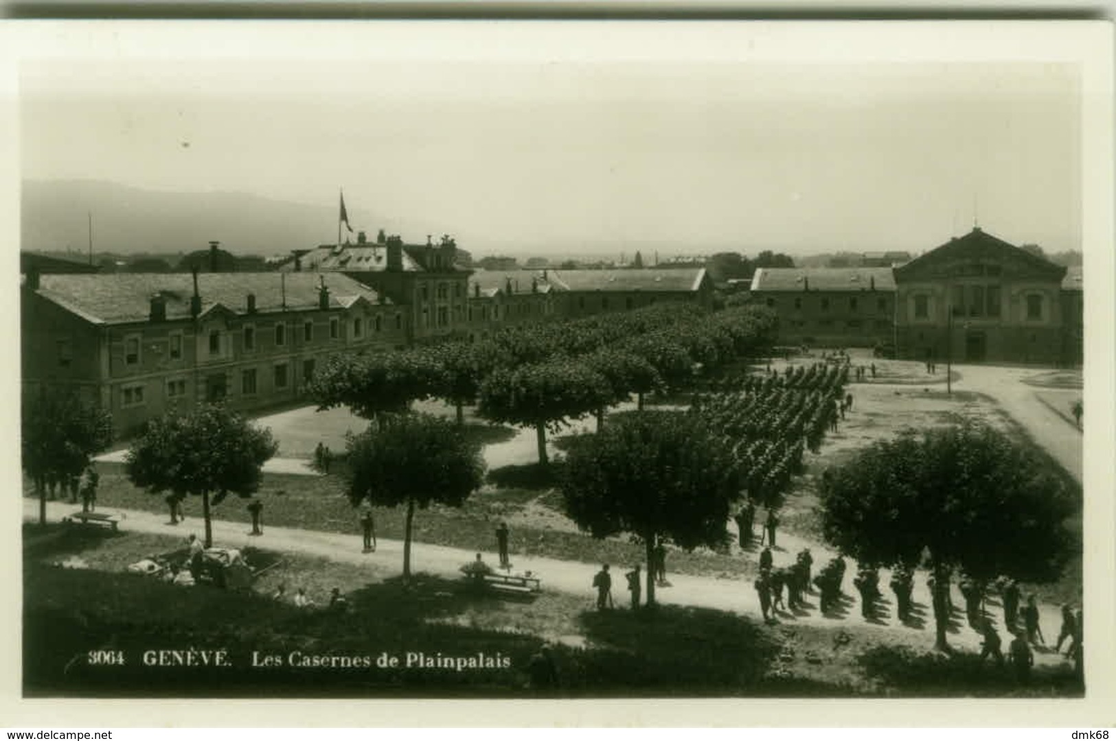 SWITZERLAND - GENEVE - LES CASERNES DE PLAINPALAIS - EDITION JAEGER - RPPC POSTCARD 1940s (5619) - Genève