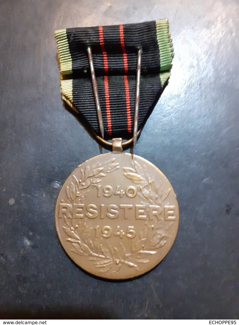 MÉDAILLE MILITAIRE  (1940 /1945) - 1939-45