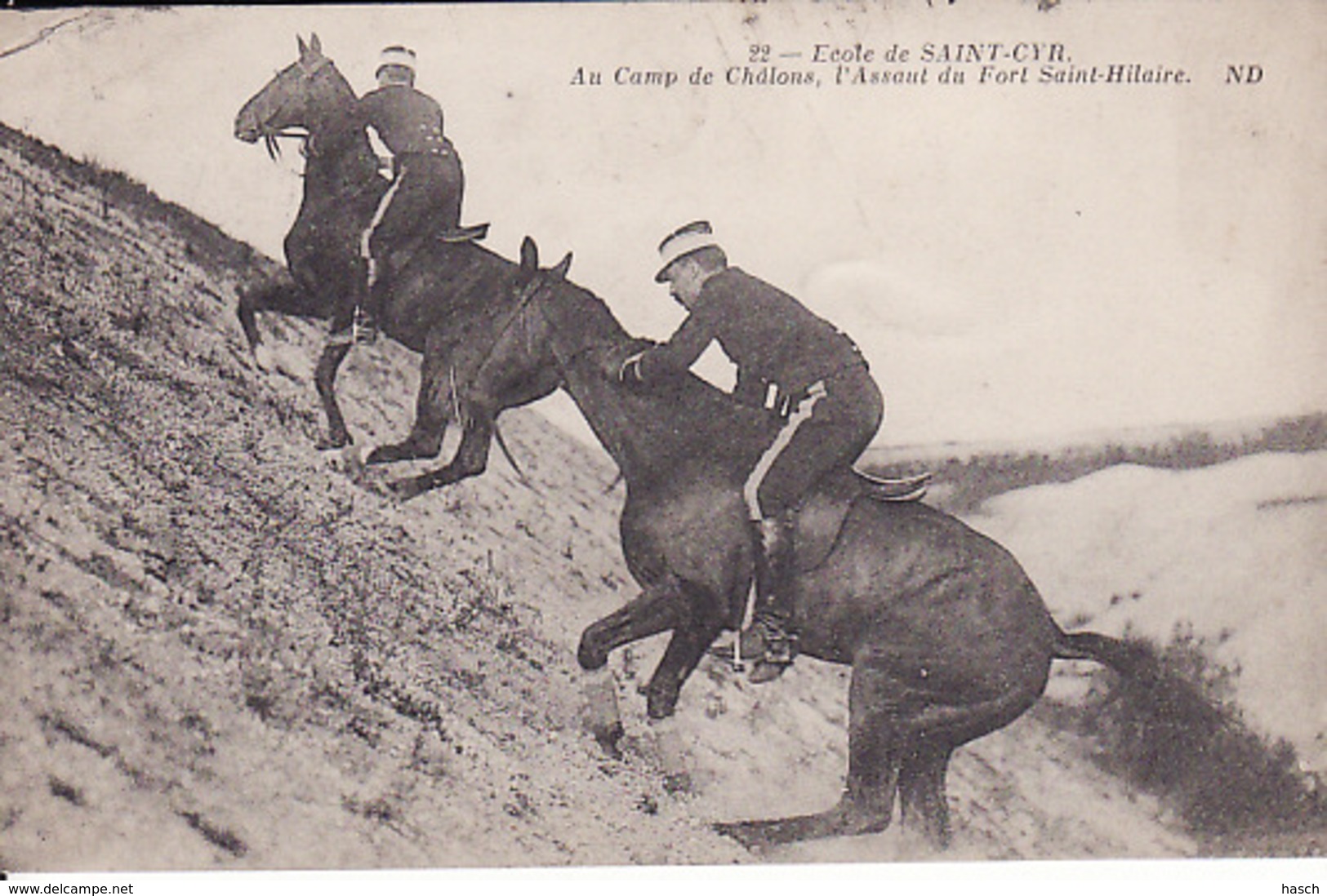 1WO  210Camp De Chalons, Dans Les Fossés Du Fort Saint Hilaire (pli Gauche Sup.) - Camp De Châlons - Mourmelon