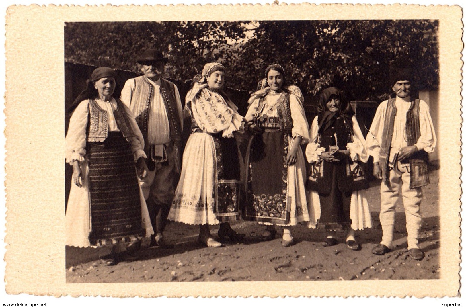 BANAT - COMUNA SECUSIGIU - ARAD : TYPES DU VILLAGE / COSTUMES - CARTE VRAIE PHOTO / REAL PHOTO POSTCARD ~ 1930 (ad320) - Romania